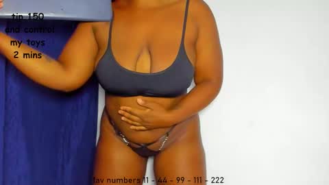 Snapshot of aphrodites_ass chatting on 02-16-26, 05:14 Tati Colombian online show from 02-16-26, 05:14