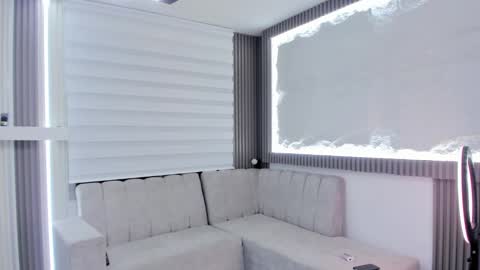 Snapshot of apolo_bianco_ chatting on 02-28-25, 10:09 APOLO online show from 02-28-25, 10:09