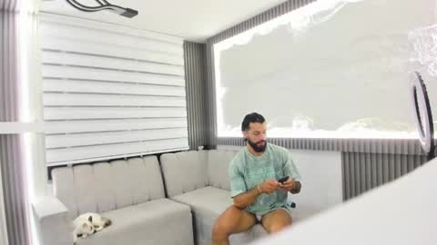 Snapshot of apolo_bianco_ chatting on 03-04-25, 02:38 APOLO online show from 03-04-25, 02:38