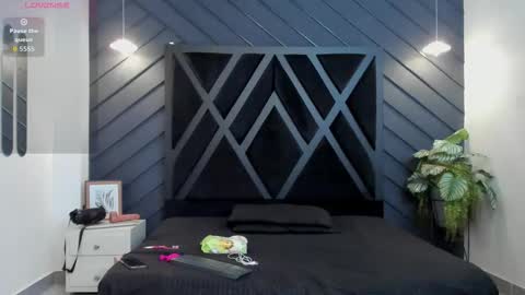 Snapshot of apolo_bianco_ chatting on 09-10-25, 11:27 APOLO online show from 09-10-25, 11:27