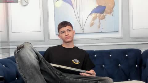 Snapshot of apolo_jonnes chatting on 03-08-26, 02:10 online show from 03-08-26, 02:10