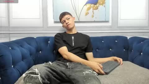 Snapshot of apolo_jonnes chatting on 03-13-26, 02:18 online show from 03-13-26, 02:18