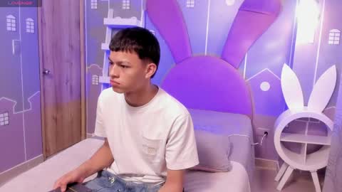   online show from 04-29-26, 03:10