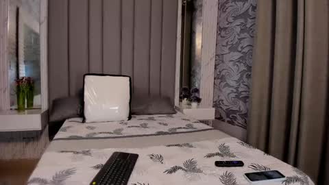 Snapshot of apolo_jonnes chatting on 05-30-26, 11:35 online show from 05-30-26, 11:35
