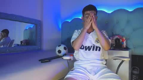 Snapshot of apolo_richards chatting on 02-22-26, 08:18 Apolo Richards online show from 02-22-26, 08:18