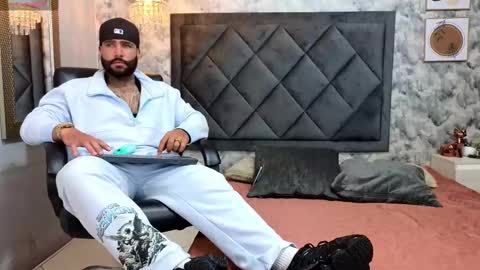 Apolo online show from 09-18-25, 09:50