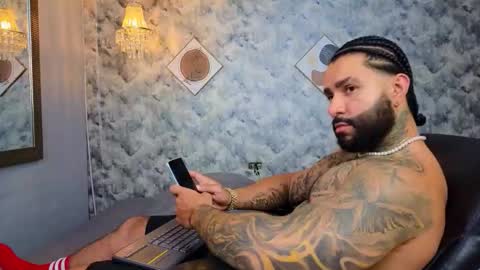 Apolo online show from 12-20-25, 10:17