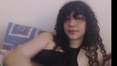 Snapshot of apolosbitch chatting on 02-20-26, 04:40 Nix online show from 02-20-26, 04:40