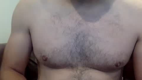 Snapshot of applesauce1584 chatting on 10-13-25, 06:19 Display Name online show from 10-13-25, 06:19