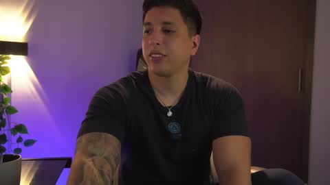 Snapshot of appolo_allen chatting on 02-20-25, 11:10 insta appolo master online show from 02-20-25, 11:10