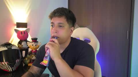 Snapshot of appolo_allen chatting on 10-08-25, 02:42 insta appolo master online show from 10-08-25, 02:42
