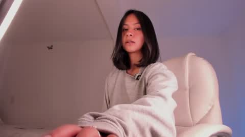Snapshot of aprettyy chatting on 07-22-26, 01:03 Anny online show from 07-22-26, 01:03