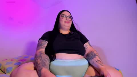 Maria online show from 11-23-25, 05:35