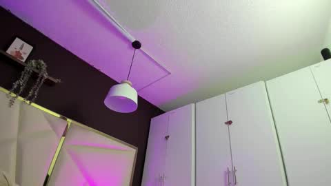 April online show from 01-10-26, 11:45