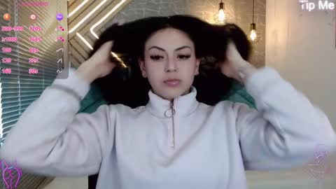 Snapshot of april_dumont chatting on 02-13-25, 12:11 April online show from 02-13-25, 12:11