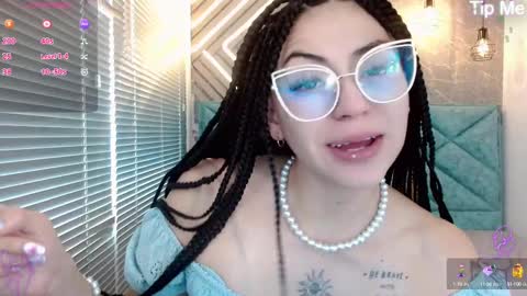 Snapshot of april_dumont chatting on 02-24-25, 12:16 April online show from 02-24-25, 12:16