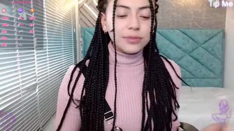 Snapshot of april_dumont chatting on 03-01-25, 12:45 April online show from 03-01-25, 12:45