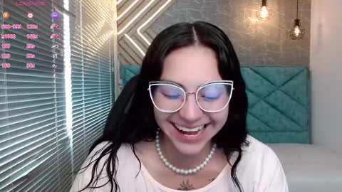 Snapshot of april_dumont chatting on 03-10-25, 12:48 April online show from 03-10-25, 12:48