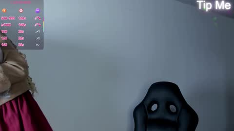 Snapshot of april_dumont chatting on 02-05-26, 11:15 April online show from 02-05-26, 11:15