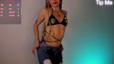 Snapshot of april_dumont chatting on 02-06-26, 02:20 April online show from 02-06-26, 02:20