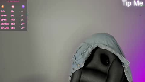 Snapshot of april_dumont chatting on 02-09-26, 12:42 April online show from 02-09-26, 12:42