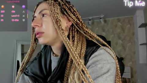 Snapshot of april_dumont chatting on 02-17-26, 11:29 April online show from 02-17-26, 11:29