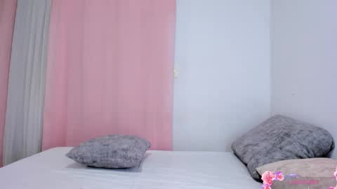 April  online show from 11-28-25, 11:07