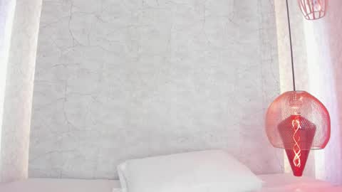 Snapshot of aprilalen chatting on 02-11-25, 07:02 April online show from 02-11-25, 07:02