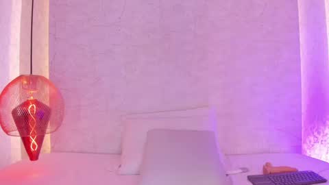 Snapshot of aprilalen chatting on 03-01-25, 10:34 April online show from 03-01-25, 10:34