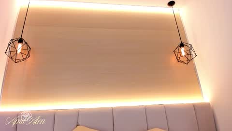 Snapshot of aprilalen chatting on 11-10-25, 06:45 April online show from 11-10-25, 06:45