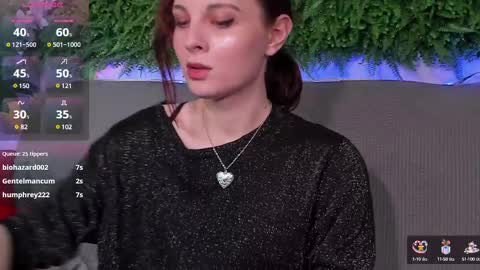 Snapshot of aprilavery chatting on 03-11-25, 10:53 April online show from 03-11-25, 10:53