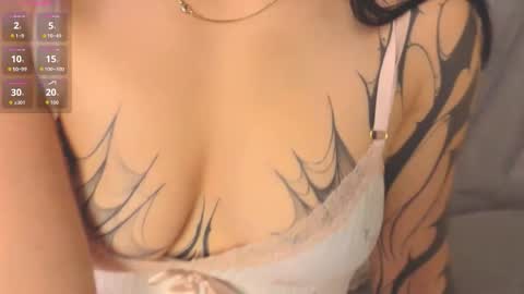 Cris online show from 02-18-26, 01:07