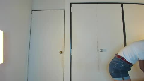 aprilgrey111 online show from 04-15-26, 12:23