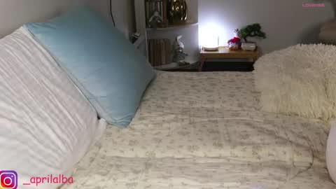 Snapshot of aprilinalba chatting on 10-18-25, 01:08 ALEKSANDRA POLYAKOVA online show from 10-18-25, 01:08