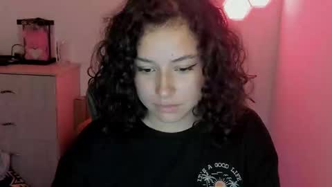 Snapshot of aqua_emilly chatting on 01-25-25, 01:32 aqua emilly online show from 01-25-25, 01:32