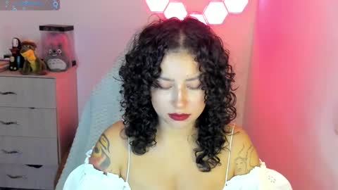 Snapshot of aqua_emilly chatting on 11-11-25, 12:32 aqua emilly online show from 11-11-25, 12:32