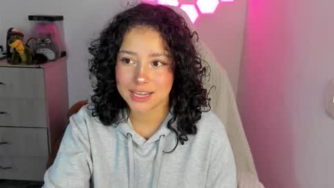 Snapshot of aqua_emilly chatting on 11-22-25, 12:20 aqua emilly online show from 11-22-25, 12:20