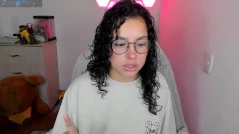 Snapshot of aqua_emilly chatting on 01-06-26, 09:07 aqua emilly online show from 01-06-26, 09:07