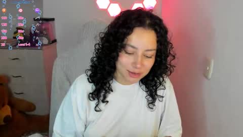 Snapshot of aqua_emilly chatting on 02-12-26, 11:22 aqua emilly online show from 02-12-26, 11:22