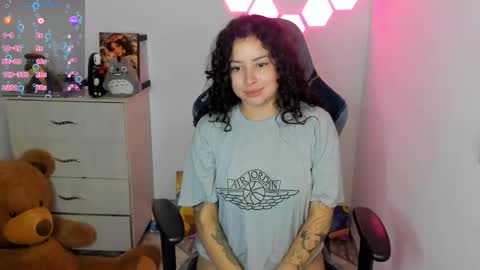 Snapshot of aqua_emilly chatting on 02-26-26, 12:09 aqua emilly online show from 02-26-26, 12:09