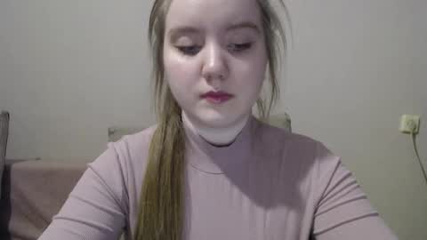 Josefin online show from 01-08-25, 09:53