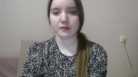 Josefin online show from 01-12-25, 12:01