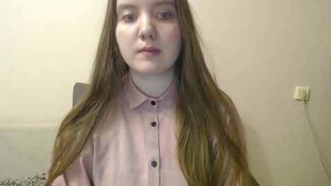 Josefin online show from 02-19-25, 12:00