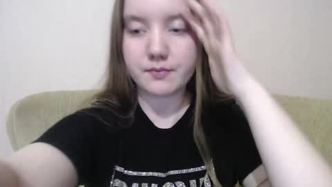 Josefin online show from 09-27-25, 02:11