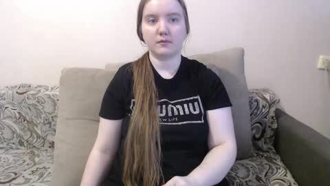 Josefin online show from 03-27-26, 04:29