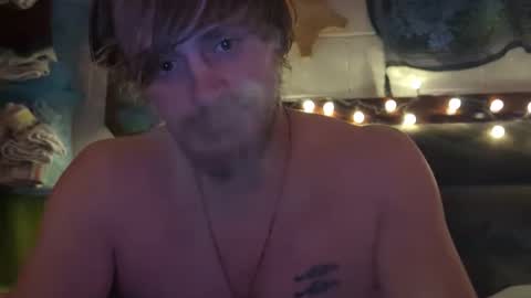 Snapshot of aquarius4220 chatting on 12-20-24, 07:55 Aquarius420 online show from 12-20-24, 07:55