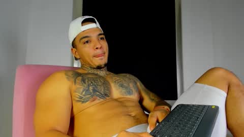 AquilesElpapi online show from 10-09-25, 02:31