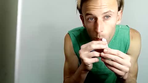 Aquilesmade online show from 10-30-25, 01:29