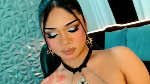 Snapshot of ara_lux chatting on 07-20-26, 10:50 ara online show from 07-20-26, 10:50