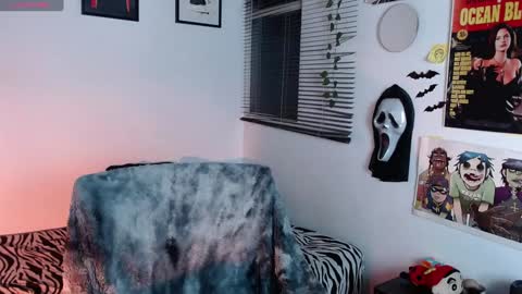 Arabella online show from 01-13-25, 05:55